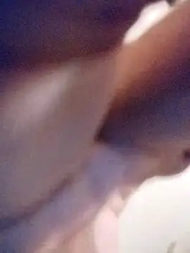 m8je online show from 11/17/25, 10:15