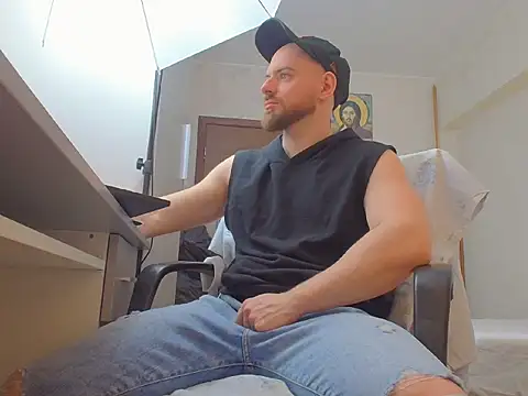 Ryanstone  online show from 03/28/26, 07:41