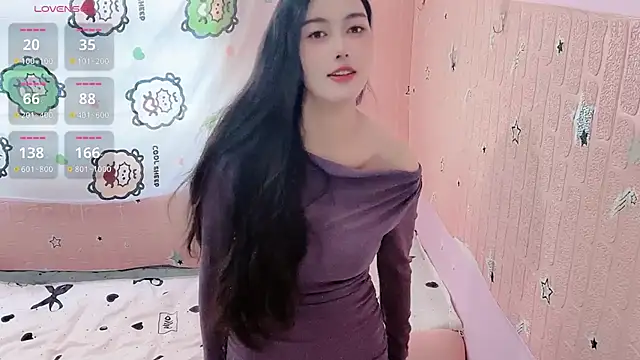 U-Ukitten online show from 11/27/25, 06:04