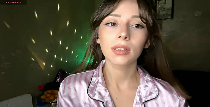 CrystaDepaul online show from 11/29/25, 08:56