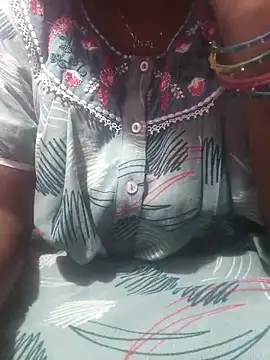 hyd couple7878 online show from 04/19/26, 12:43