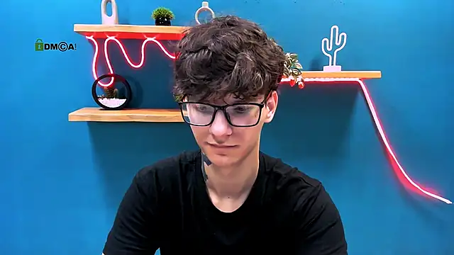 keny south online show from 11/11/25, 08:09