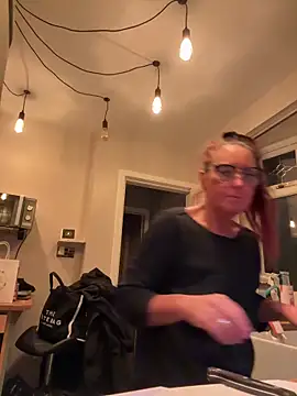 Angel-LinaX online show from 02/15/26, 07:21