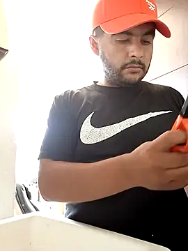 Yerackhip online show from 11/14/25, 09:35