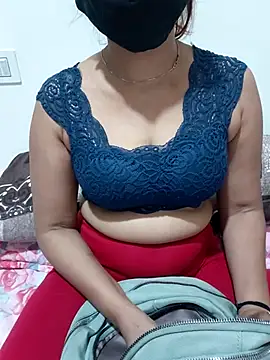 Aarti909090 online show from 04/04/26, 06:49