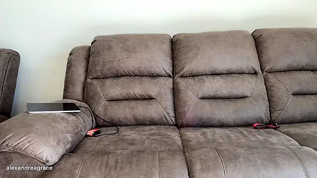 Alexandreagrace online show from 01/15/26, 08:23