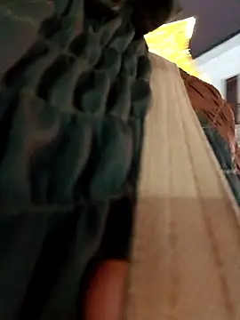 PaulinaLondra2 online show from 12/17/25, 11:22