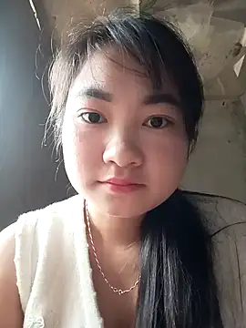 Snapshot of buom-xinh chatting on 11/12/25, 08:37 buom-xinh online show from 11/12/25, 08:37