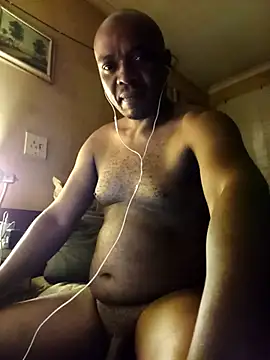 Snapshot of BBC-KING-100 chatting on 03/02/26, 04:36 BBC-KING-100 online show from 03/02/26, 04:36