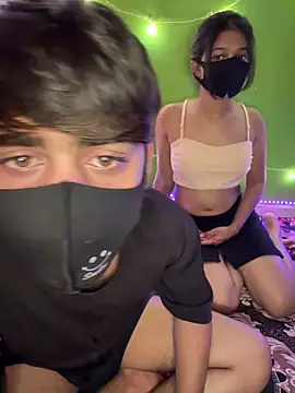 horny couple 99 online show from 06/03/26, 08:03