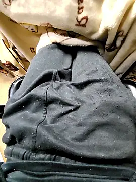 yuyuyu23565 online show from 11/14/25, 01:10