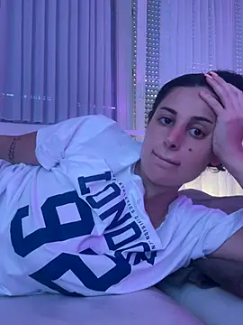 jojoa23 online show from 04/14/26, 12:00