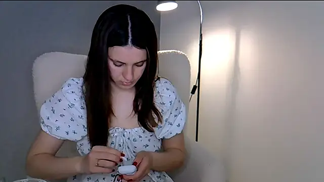 KiraHoney online show from 04/18/26, 08:31