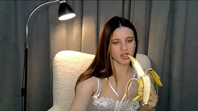 KiraHoney online show from 05/23/26, 07:18
