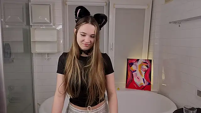 LeenaPuita online show from 02/05/26, 05:06