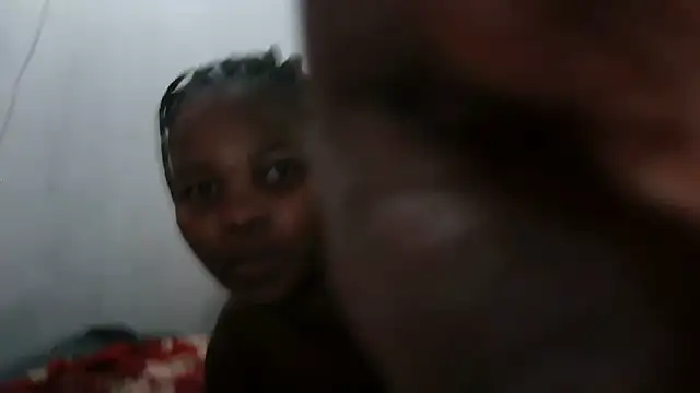 Snapshot of sexyspicy1804 chatting on 12/19/25, 03:24 sexyspicy1804 online show from 12/19/25, 03:24