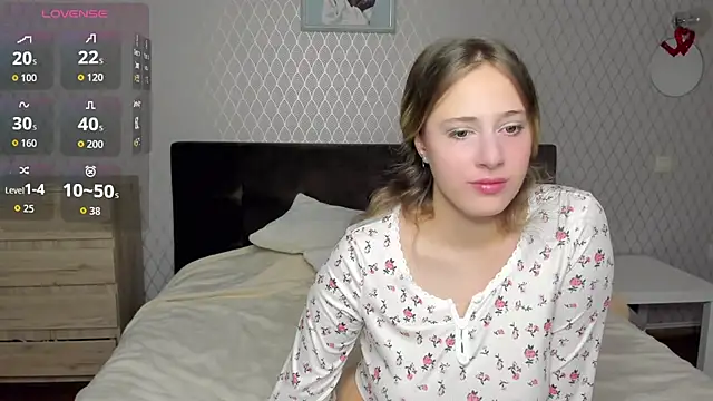 Snapshot of blondy_rina chatting on 11/12/25, 11:58 blondy rina online show from 11/12/25, 11:58