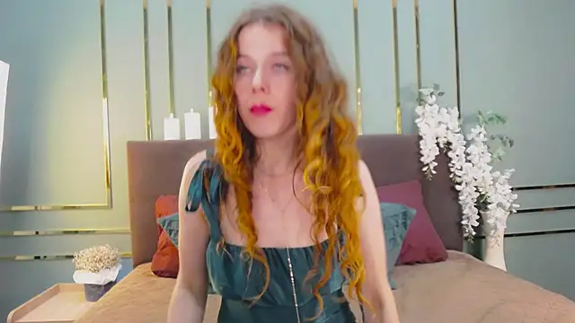 LoraWarner online show from 11/16/25, 06:35