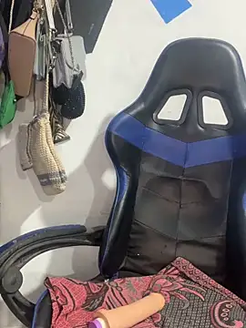 euscarlethotgirl online show from 11/27/25, 11:29