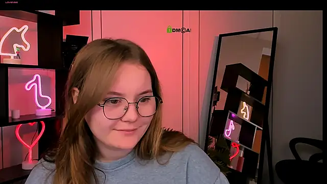 Snapshot of cherry_nya chatting on 11/15/25, 09:39 cherry nya online show from 11/15/25, 09:39