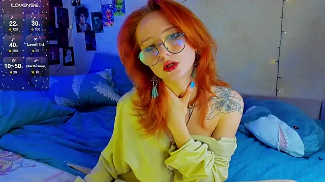 DragonflyLiza online show from 11/18/25, 11:58