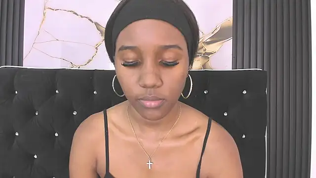 Snapshot of Mia_Devereaux167 chatting on 02/24/26, 06:28 Mia Devereaux167 online show from 02/24/26, 06:28