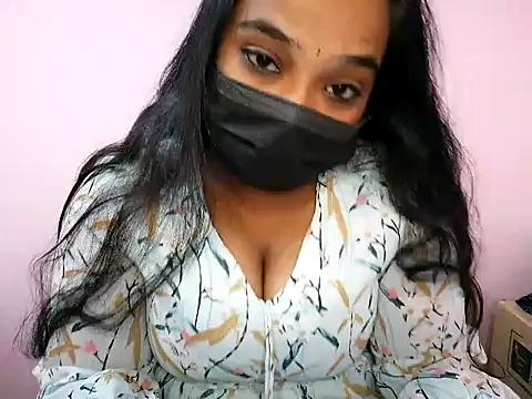 Snapshot of Mathi_cam chatting on 06/18/26, 04:24 Mathi cam online show from 06/18/26, 04:24