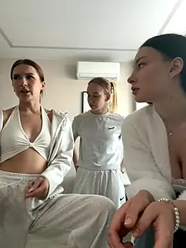 MelissaPinkiss online show from 11/21/25, 11:42