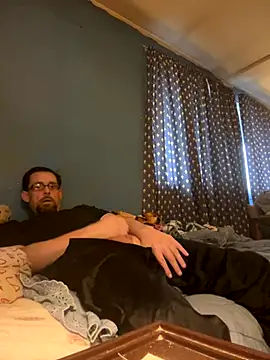 biggdaddyandqueenn online show from 11/30/25, 07:29