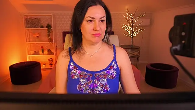 VelvetLuck online show from 04/15/26, 06:09