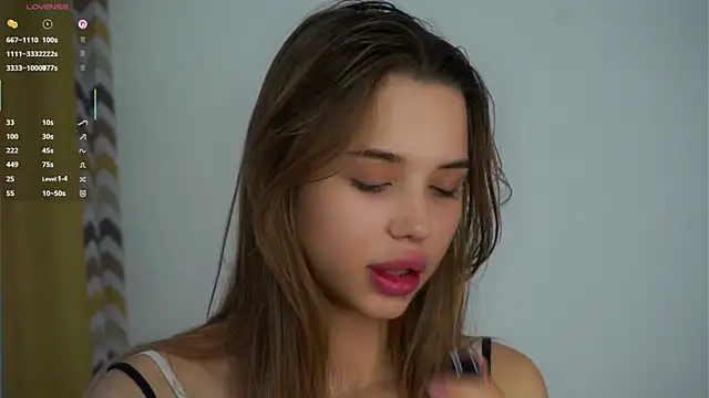 JunieTrippett online show from 11/24/25, 07:19