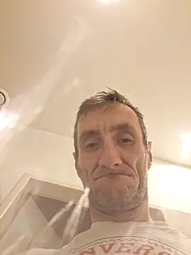 bajaja12z online show from 11/19/25, 11:27