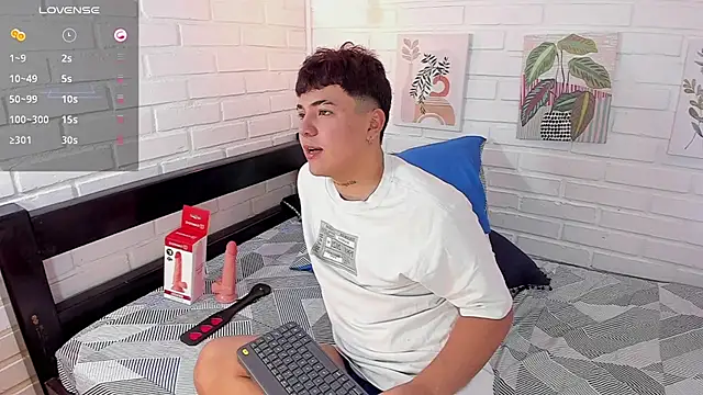 Sweet Dust online show from 11/19/25, 12:16