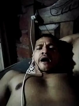 Snapshot of culeointenso chatting on 11/21/25, 07:51 culeointenso online show from 11/21/25, 07:51