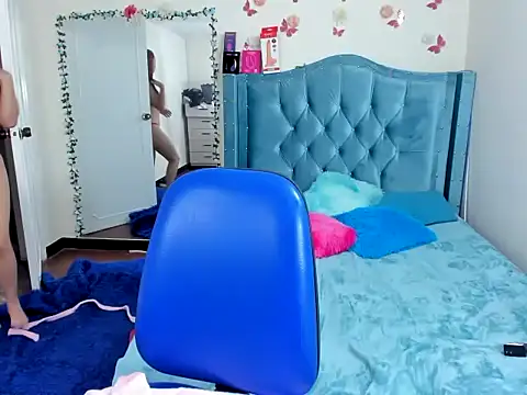 Aurora sky9 online show from 11/26/25, 11:50