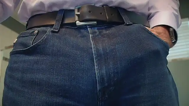 Snapshot of centerfieldshow chatting on 11/04/25, 09:25 centerfieldshow online show from 11/04/25, 09:25