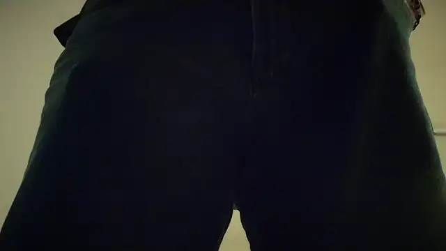 Snapshot of centerfieldshow chatting on 11/08/25, 12:33 centerfieldshow online show from 11/08/25, 12:33