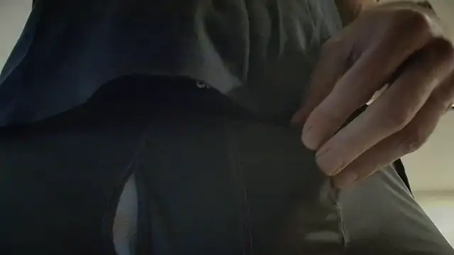 Snapshot of centerfieldshow chatting on 11/17/25, 08:03 centerfieldshow online show from 11/17/25, 08:03