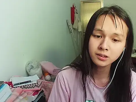 Snapshot of RebelAura chatting on 07/22/26, 05:32 RebelAura online show from 07/22/26, 05:32