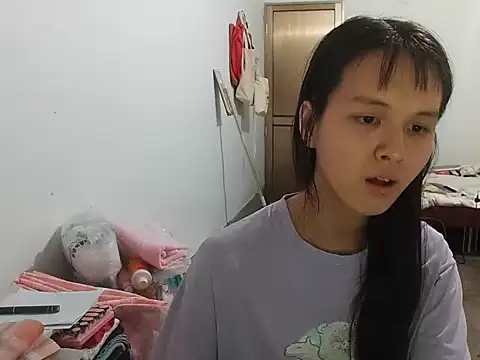Snapshot of RebelAura chatting on 07/25/26, 02:25 RebelAura online show from 07/25/26, 02:25