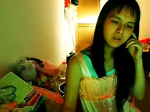 Snapshot of RebelAura chatting on 07/29/26, 09:02 RebelAura online show from 07/29/26, 09:02