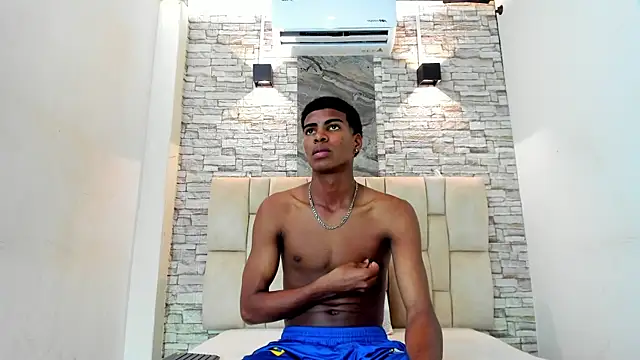 XAVI LEE online show from 12/17/25, 07:42