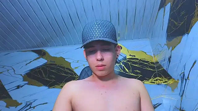 Snapshot of Suarezz10_ chatting on 11/30/25, 11:36 Suarezz10 online show from 11/30/25, 11:36