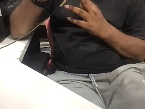 KingCobra 07 online show from 04/14/26, 02:45