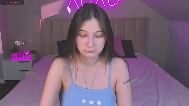 Ella Burns online show from 04/27/26, 01:14