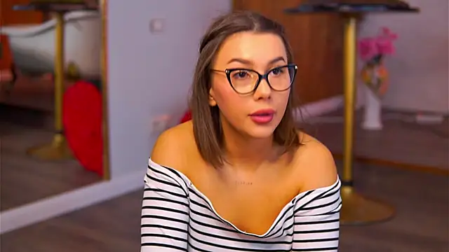 KarinaKokhana online show from 11/13/25, 09:41