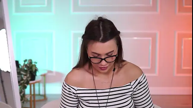 KarinaKokhana online show from 11/24/25, 09:31