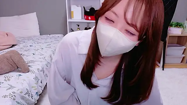 -aotan- online show from 04/30/26, 06:03