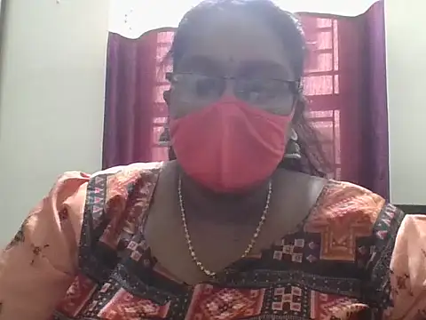 hootypriya online show from 04/25/26, 06:38