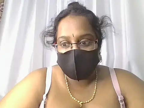 hootypriya online show from 06/30/26, 05:14